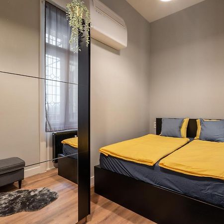 Appartamento Buenos Boutique - A/C, 2 Bathrms, Amazing View Budapest Esterno foto