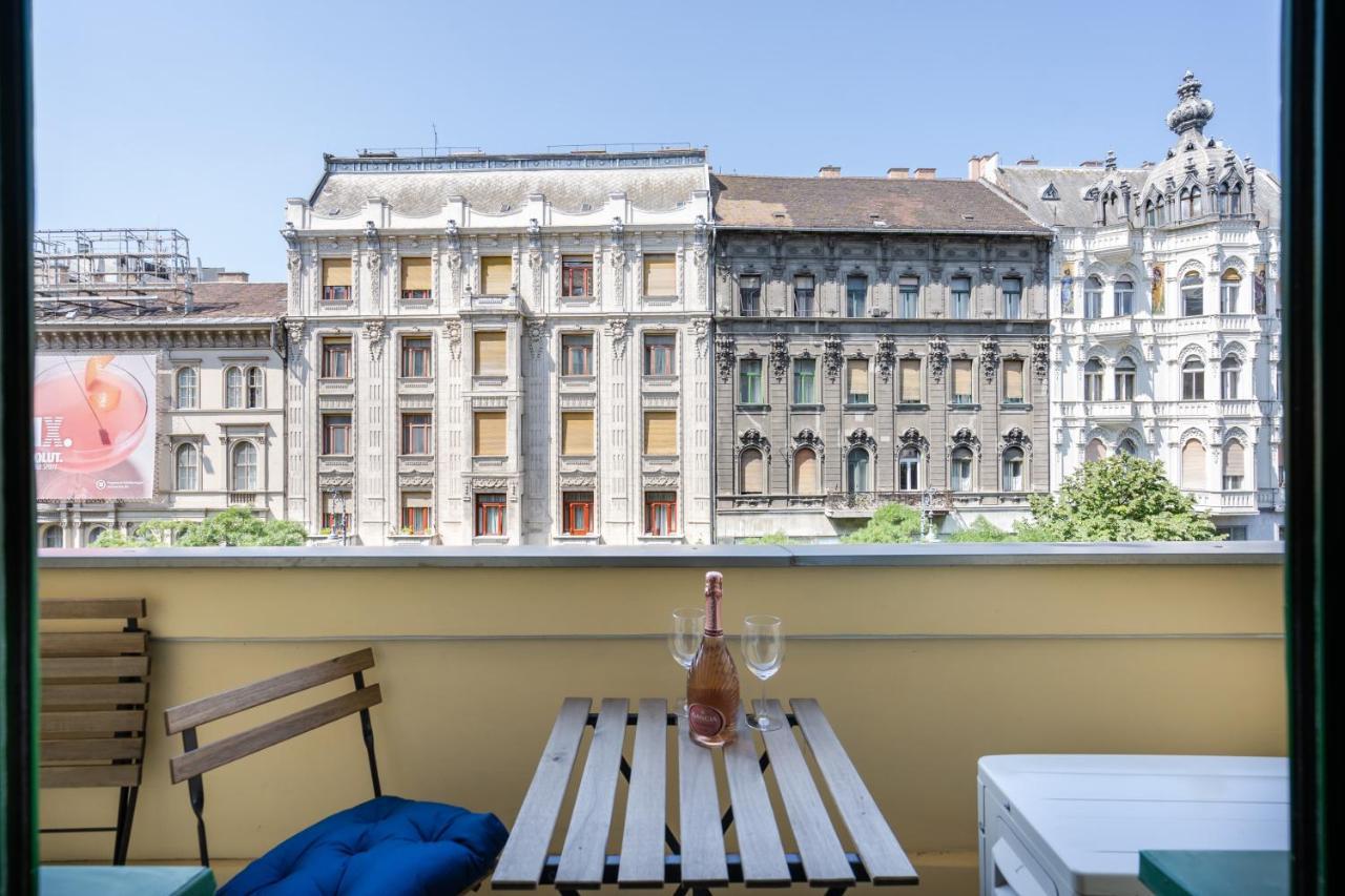 Appartamento Buenos Boutique - A/C, 2 Bathrms, Amazing View Budapest Esterno foto