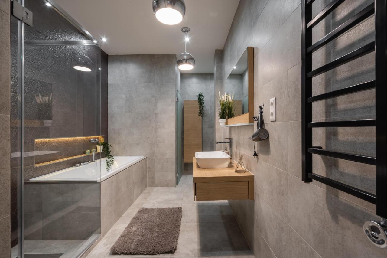 Appartamento Buenos Boutique - A/C, 2 Bathrms, Amazing View Budapest Esterno foto